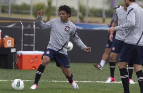 Durante o treino realizado esta tarde no CT Joaquim Grava, localizado no Parque Ecolgico do Tiete. O prximo jogo da equipe ser domingo, 29/07, contra o Bahia/BA, no Pituacu, vlido pela 13 rodada do Campeonato Brasileiro de 2012