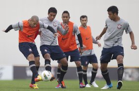 Durante o treino realizado esta tarde no CT Joaquim Grava, localizado no Parque Ecolgico do Tiete. O prximo jogo da equipe ser domingo, 29/07, contra o Bahia/BA, no Pituacu, vlido pela 13 rodada do Campeonato Brasileiro de 2012