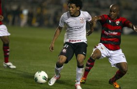 Durante a partida entre Corinthians x Atltico-GO, realizada esta noite no estdio do Pacaembu, jogo vlido pela 15 rodada do Campeonato Brasileiro de 2012