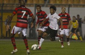 Durante a partida entre Corinthians x Atltico-GO, realizada esta noite no estdio do Pacaembu, jogo vlido pela 15 rodada do Campeonato Brasileiro de 2012