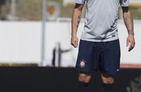 Durante o treino realizado esta manh no CT Joaquim Grava, localizado no Parque Ecolgico do Tiete. O prximo jogo da equipe ser amanh, domingo, 12/08, contra o Coritiba, no estdio Couto Pereira, vlido pela 16 rodada do Campeonato Brasileiro de 2012