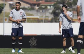 Durante o treino realizado esta manh no CT Joaquim Grava, localizado no Parque Ecolgico do Tiete. O prximo jogo da equipe ser amanh, domingo, 12/08, contra o Coritiba, no estdio Couto Pereira, vlido pela 16 rodada do Campeonato Brasileiro de 2012