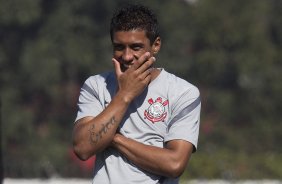 Durante o treino realizado esta manh no CT Joaquim Grava, localizado no Parque Ecolgico do Tiete. O prximo jogo da equipe ser amanh, domingo, 12/08, contra o Coritiba, no estdio Couto Pereira, vlido pela 16 rodada do Campeonato Brasileiro de 2012