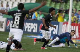 Durante a partida entre Coritiba x Corinthians, realizada esta tarde no estdio Couto Pereira, jogo vlido pela 16 rodada do Campeonato Brasileiro de 2012