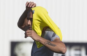 Durante o treino realizado esta tarde no CT Joaquim Grava, localizado no Parque Ecolgico do Tiete. O prximo jogo da equipe ser domingo,19/08, contra o Santos, na Vila Belmiro, vlido pela 18 rodada do Campeonato Brasileiro de 2012