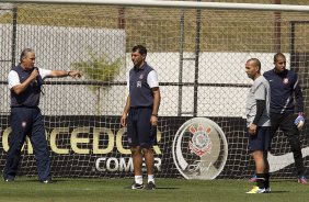 Apos o treino realizado esta manh no CT Joaquim Grava, localizado no Parque Ecolgico do Tiete. O prximo jogo da equipe ser amanh, domingo, 25/08, contra o So Paulo, no Pacaembu, vlido pela 19 rodada do Campeonato Brasileiro de 2012