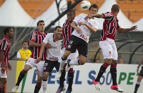 Durante a partida entre Corinthians x So Paulo, realizada esta tarde no estdio do Pacaembu, jogo vlido pela 19 rodada do Campeonato Brasileiro de 2012