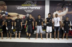 O lutador de MMA, Anderson Silva durante treinamento esta manh na academia do Parque So Jorge