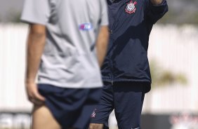 Apos o treino realizado esta manh no CT Joaquim Grava, localizado no Parque Ecolgico do Tiete. O prximo jogo da equipe ser amanh, domingo, 02/09, contra o Atltico-MG, no Pacaembu, jogo vlido pela 21 rodada do Campeonato Brasileiro de 2012