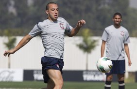 Apos o treino realizado esta manh no CT Joaquim Grava, localizado no Parque Ecolgico do Tiete. O prximo jogo da equipe ser amanh, domingo, 02/09, contra o Atltico-MG, no Pacaembu, jogo vlido pela 21 rodada do Campeonato Brasileiro de 2012