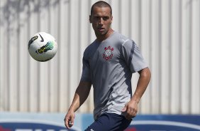 Apos o treino realizado esta manh no CT Joaquim Grava, localizado no Parque Ecolgico do Tiete. O prximo jogo da equipe ser amanh, domingo, 02/09, contra o Atltico-MG, no Pacaembu, jogo vlido pela 21 rodada do Campeonato Brasileiro de 2012