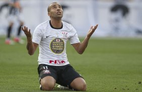 Durante a partida entre Corinthians x Atltico-MG, realizada esta tarde no estdio do Pacaembu, jogo vlido pela 21 rodada do Campeonato Brasileiro de 2012