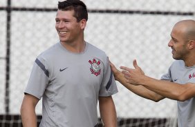 Apos o treino realizado esta tarde no CT Joaquim Grava, localizado no Parque Ecolgico do Tiete. O prximo jogo da equipe ser amanh, sbado, 08/09, contra o Grmio, no estdio do Pacaembu, jogo vlido pela 23 rodada do Campeonato Brasileiro de 2012