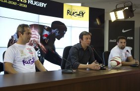 O time de rugby do Corinthians foi apresentado hoje após o treino realizado esta manhã no CT Joaquim Grava, localizado no Parque Ecológico do Tiete. O próximo jogo da equipe será quarta-feira, dia 12/09, contra a Ponte Preta/Campinas, no Pacaembu, jogo válido pela 24ª rodada do Campeonato Brasileiro de 2012
