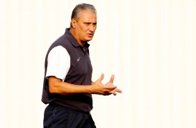 O tcnico Tite durante Treino do Corinthians realizado no CT Joaquim Grava