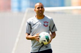 Emerson durante Treino do Corinthians realizado no CT Joaquim Grava