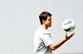 Martinez durante Treino do Corinthians realizado no CT Joaquim Grava