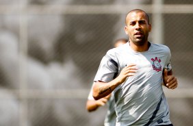 Emerson durante Treino do Corinthians realizado no CT Joaquim Grava