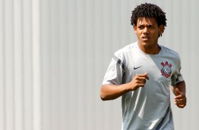 Romarinho durante Treino do Corinthians realizado no CT Joaquim Grava