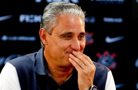 O técnico Tite durante Treino do Corinthians realizado no CT Joaquim Grava