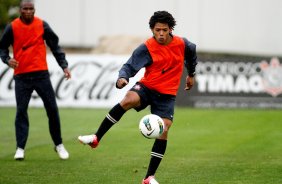 Romarinho durante Treino do Corinthians realizado no CT Joaquim Grava