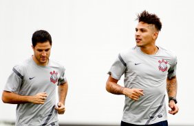 Martinez e Guerrero durante Treino do Corinthians realizado no CT Joaquim Grava