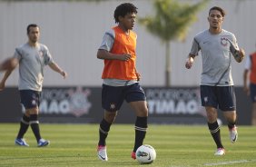 Durante o treino realizado esta tarde no CT Joaquim Grava, localizado no Parque Ecolgico do Tiete. O prximo jogo da equipe ser sbado, dia 06/10 contra o Nautico, nos Aflitos, vlido pela 28 rodada do Campeonato Brasileiro de 2012