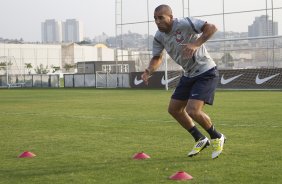 Durante o treino realizado esta tarde no CT Joaquim Grava, localizado no Parque Ecolgico do Tiete. O prximo jogo da equipe ser sbado, dia 06/10 contra o Nautico, nos Aflitos, vlido pela 28 rodada do Campeonato Brasileiro de 2012