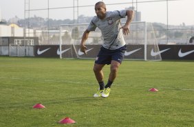 Durante o treino realizado esta tarde no CT Joaquim Grava, localizado no Parque Ecolgico do Tiete. O prximo jogo da equipe ser sbado, dia 06/10 contra o Nautico, nos Aflitos, vlido pela 28 rodada do Campeonato Brasileiro de 2012