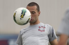 Durante o treino realizado esta tarde no CT Joaquim Grava, localizado no Parque Ecolgico do Tiete. O prximo jogo da equipe ser sbado, dia 06/10 contra o Nautico, nos Aflitos, vlido pela 28 rodada do Campeonato Brasileiro de 2012