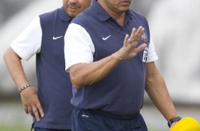 Durante o treino realizado esta tarde no CT Joaquim Grava, localizado no Parque Ecolgico do Tiete. O prximo jogo da equipe ser sbado, dia 06/10 contra o Nautico, nos Aflitos, vlido pela 28 rodada do Campeonato Brasileiro de 2012