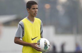 Durante o treino realizado esta tarde no CT Joaquim Grava, localizado no Parque Ecolgico do Tiete. O prximo jogo da equipe ser sbado, dia 06/10 contra o Nautico, nos Aflitos, vlido pela 28 rodada do Campeonato Brasileiro de 2012