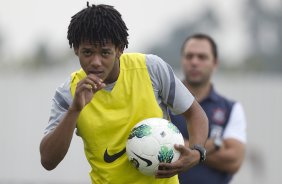 Durante o treino realizado esta tarde no CT Joaquim Grava, localizado no Parque Ecolgico do Tiete. O prximo jogo da equipe ser sbado, dia 06/10 contra o Nautico, nos Aflitos, vlido pela 28 rodada do Campeonato Brasileiro de 2012