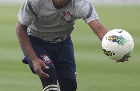 Durante o treino realizado esta tarde no CT Joaquim Grava, localizado no Parque Ecolgico do Tiete. O prximo jogo da equipe ser sbado, dia 06/10 contra o Nautico, nos Aflitos, vlido pela 28 rodada do Campeonato Brasileiro de 2012