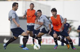 Durante o treino realizado esta tarde no CT Joaquim Grava, localizado no Parque Ecolgico do Tiete. O prximo jogo da equipe ser amanh, quarta-feira, dia 10/10 contra o Flamengo, no Pacaembu, vlido pela 29 rodada do Campeonato Brasileiro de 2012