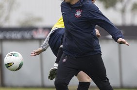 Durante o treino realizado esta tarde no CT Joaquim Grava, localizado no Parque Ecolgico do Tiete. O prximo jogo da equipe ser amanh, sbado, dia 13/10 contra a Portuguesa, no Caninde, vlido pela 30 rodada do Campeonato Brasileiro de 2012