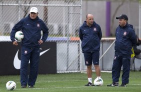 Durante o treino realizado esta tarde no CT Joaquim Grava, localizado no Parque Ecolgico do Tiete. O prximo jogo da equipe ser amanh, sbado, dia 13/10 contra a Portuguesa, no Caninde, vlido pela 30 rodada do Campeonato Brasileiro de 2012