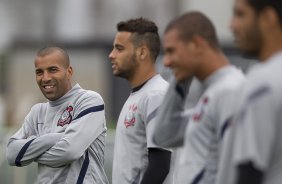 Durante o treino realizado esta tarde no CT Joaquim Grava, localizado no Parque Ecolgico do Tiete. O prximo jogo da equipe ser amanh, sbado, dia 13/10 contra a Portuguesa, no Caninde, vlido pela 30 rodada do Campeonato Brasileiro de 2012