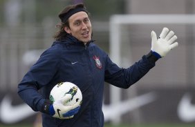 Durante o treino realizado esta tarde no CT Joaquim Grava, localizado no Parque Ecolgico do Tiete. O prximo jogo da equipe ser amanh, sbado, dia 13/10 contra a Portuguesa, no Caninde, vlido pela 30 rodada do Campeonato Brasileiro de 2012