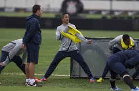 Durante o treino realizado esta tarde no CT Joaquim Grava, localizado no Parque Ecolgico do Tiete. O prximo jogo da equipe ser amanh, sbado, dia 13/10 contra a Portuguesa, no Caninde, vlido pela 30 rodada do Campeonato Brasileiro de 2012