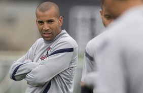 Durante o treino realizado esta tarde no CT Joaquim Grava, localizado no Parque Ecolgico do Tiete. O prximo jogo da equipe ser amanh, sbado, dia 13/10 contra a Portuguesa, no Caninde, vlido pela 30 rodada do Campeonato Brasileiro de 2012