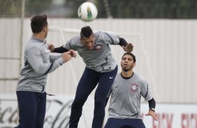 Durante o treino realizado esta tarde no CT Joaquim Grava, localizado no Parque Ecolgico do Tiete. O prximo jogo da equipe ser amanh, sbado, dia 13/10 contra a Portuguesa, no Caninde, vlido pela 30 rodada do Campeonato Brasileiro de 2012