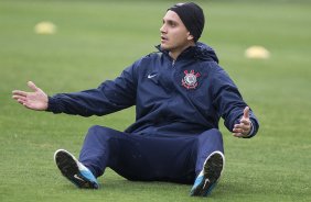 Durante o treino realizado esta tarde no CT Joaquim Grava, localizado no Parque Ecolgico do Tiete. O prximo jogo da equipe ser amanh, sbado, dia 13/10 contra a Portuguesa, no Caninde, vlido pela 30 rodada do Campeonato Brasileiro de 2012