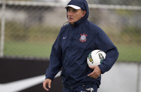 Durante o treino realizado esta tarde no CT Joaquim Grava, localizado no Parque Ecolgico do Tiete. O prximo jogo da equipe ser amanh, sbado, dia 13/10 contra a Portuguesa, no Caninde, vlido pela 30 rodada do Campeonato Brasileiro de 2012