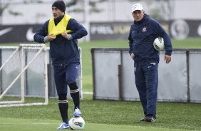 Durante o treino realizado esta tarde no CT Joaquim Grava, localizado no Parque Ecolgico do Tiete. O prximo jogo da equipe ser amanh, sbado, dia 13/10 contra a Portuguesa, no Caninde, vlido pela 30 rodada do Campeonato Brasileiro de 2012