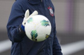 Durante o treino realizado esta tarde no CT Joaquim Grava, localizado no Parque Ecolgico do Tiete. O prximo jogo da equipe ser amanh, sbado, dia 13/10 contra a Portuguesa, no Caninde, vlido pela 30 rodada do Campeonato Brasileiro de 2012