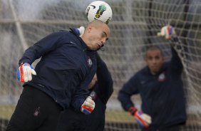 Durante o treino realizado esta tarde no CT Joaquim Grava, localizado no Parque Ecolgico do Tiete. O prximo jogo da equipe ser amanh, sbado, dia 13/10 contra a Portuguesa, no Caninde, vlido pela 30 rodada do Campeonato Brasileiro de 2012