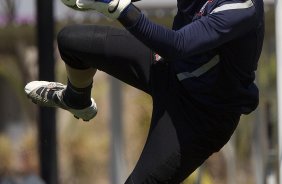 Durante o treino realizado esta manh no CT Joaquim Grava, localizado no Parque Ecolgico do Tiete. O prximo jogo da equipe ser quarta-feira, dia 17/10 contra o Cruzeiro, no estdio Melo, em Varginha/MG, vlido pela 31 rodada do Campeonato Brasileiro de 2012