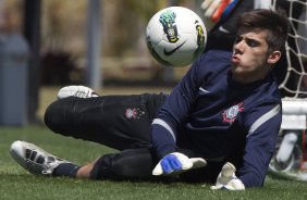 Durante o treino realizado esta manh no CT Joaquim Grava, localizado no Parque Ecolgico do Tiete. O prximo jogo da equipe ser quarta-feira, dia 17/10 contra o Cruzeiro, no estdio Melo, em Varginha/MG, vlido pela 31 rodada do Campeonato Brasileiro de 2012