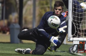 Durante o treino realizado esta manh no CT Joaquim Grava, localizado no Parque Ecolgico do Tiete. O prximo jogo da equipe ser quarta-feira, dia 17/10 contra o Cruzeiro, no estdio Melo, em Varginha/MG, vlido pela 31 rodada do Campeonato Brasileiro de 2012